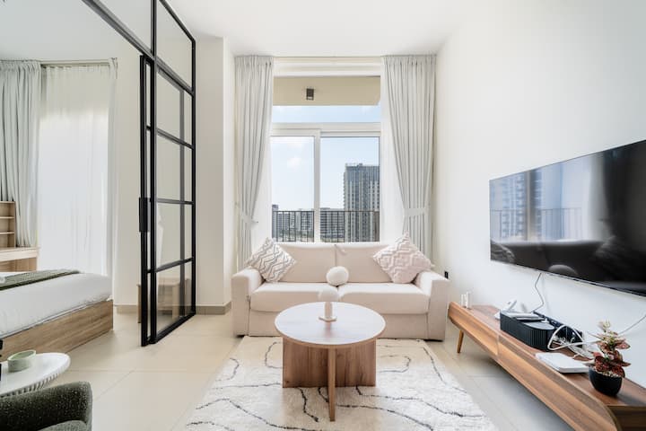 Lux 1br | Next To Dubai Hills Mall | Socio Tower - Dubai