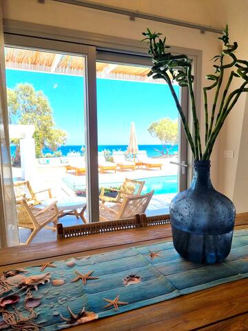 Nerea Seaside Villa gallery image 5