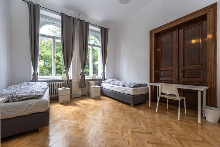 Safarikova 18 apartment IV. gallery image 5