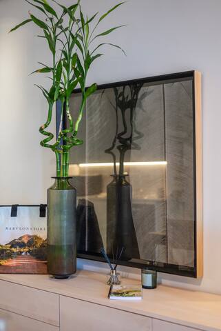 Luxurious 2-Bedroom Apartment Napier, De Waterkant gallery image 5