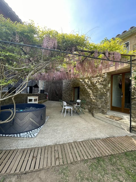 Le Mas Apartment / Cottage for up to 5 people