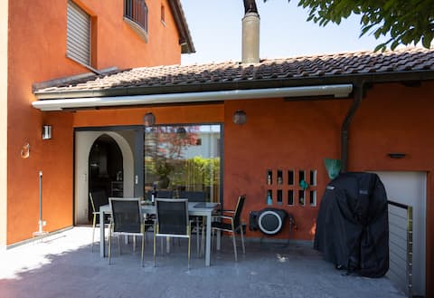 Casa Mango spacious garden accommodation