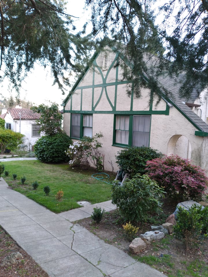 Gorgeous Home Overlooking Bay - ケンジントン, CA