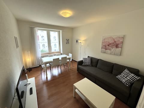 Top Airbnb: City Center / Wipkingen – 3 rooms, quiet in Wipkingen