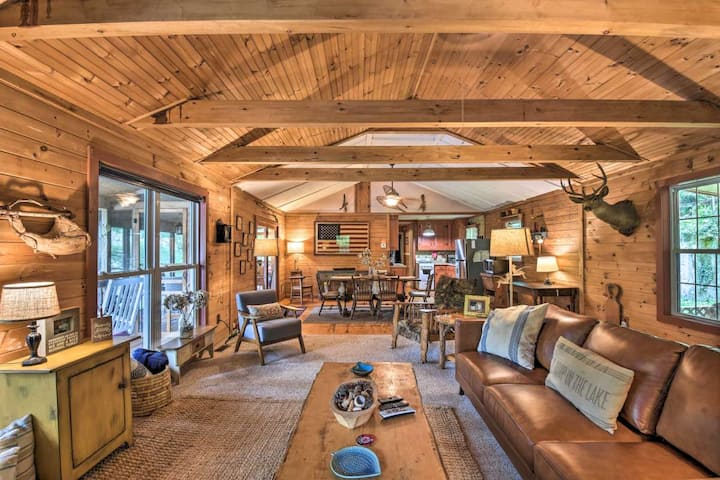 Mountain Cabin W/ Hot Tub + Pvt. Deck - Mountain Rest, SC