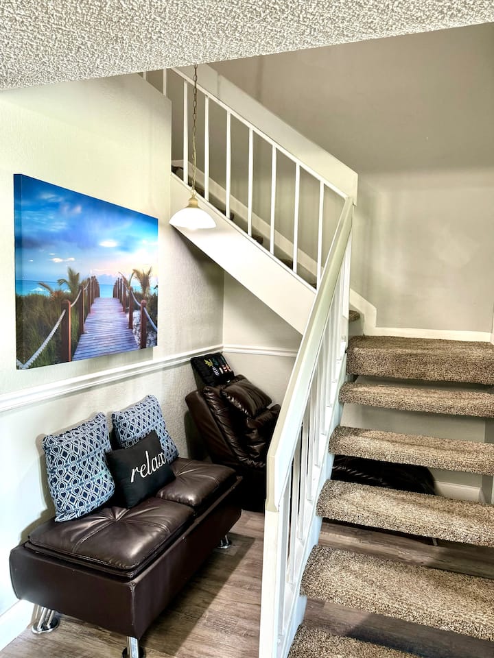 Modern Lake View Townhouse - Sunrise, FL