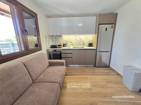 Summertime Villa just 90meters from the sea!