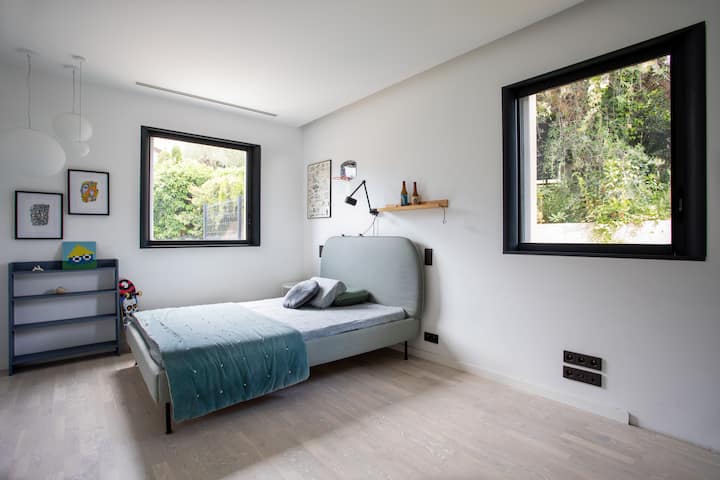 غرفة النوم 2