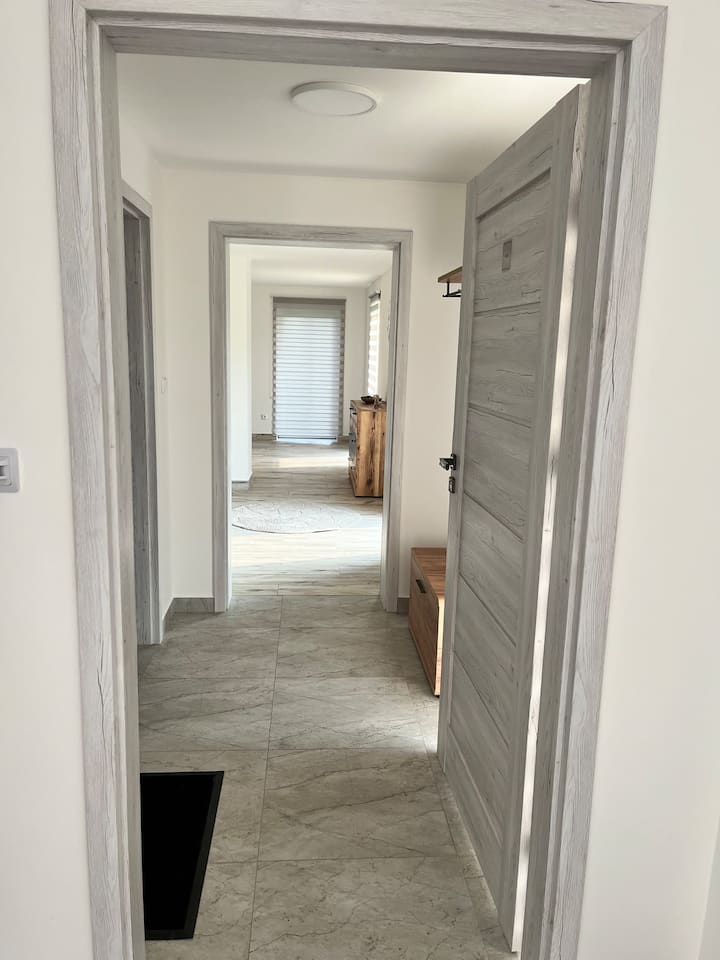Cozy new apartment 1km from Kristýna