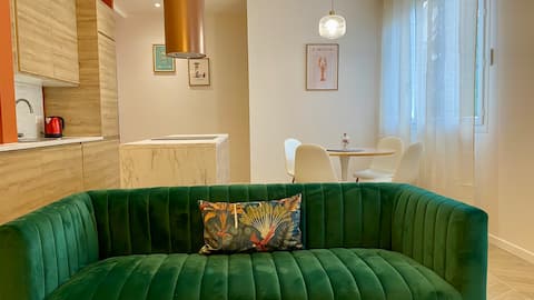 Popular Airbnb listing: Baudelaire apartment, 2 bathrooms, Lorient center in Lorient
