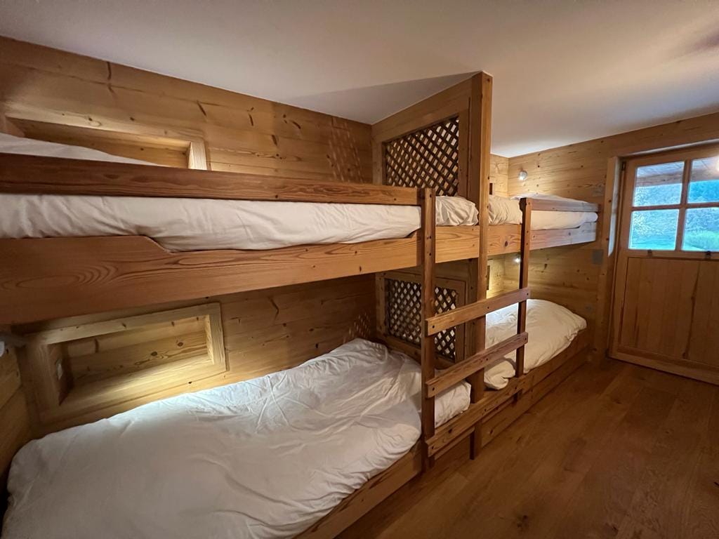 מיטת יחיד 4 במעונות