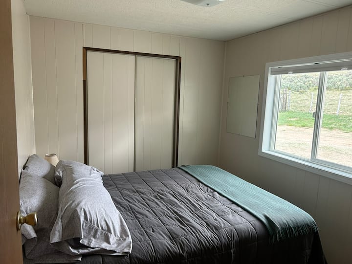 Dormitorio 3 con cama tamaño queen