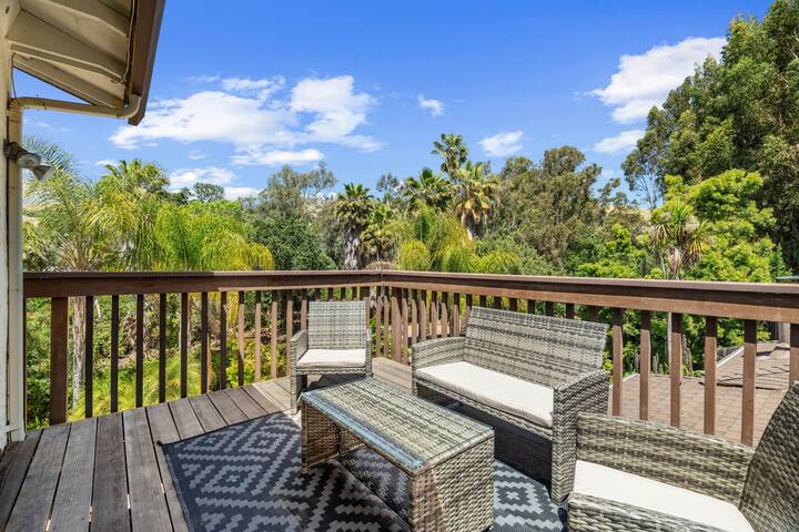 Stunning Group Retreat w/Pool! gallery image 5