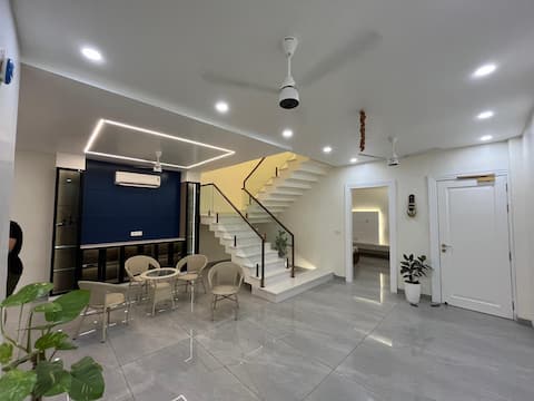 “Modern 3BHK AC Villa, 20 Mins from Ram Temple”
