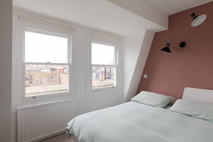 Luxury Flat in South Kensington gallery image 2