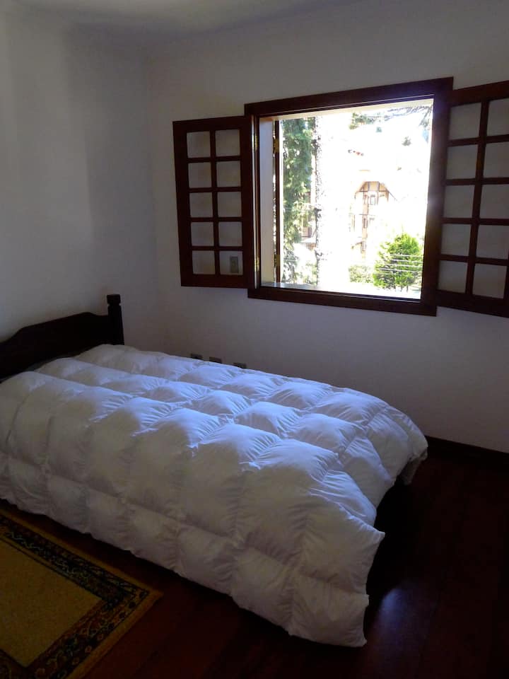 საძინებელი 4