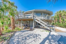 The Turtle House rental in Englewood