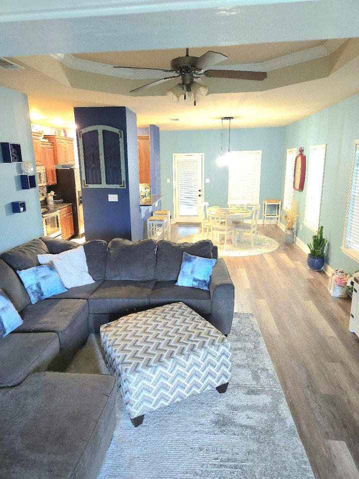 2 Shea House With King Suite - Gulfport, MS