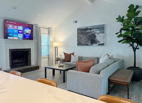 Top Airbnb: Newly Renovated Savannah Home, 15 Min to Beach, in Wilmington Island