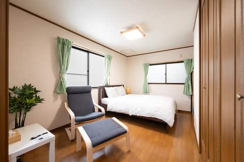 2min from the station, 10min to Shinjuku by train