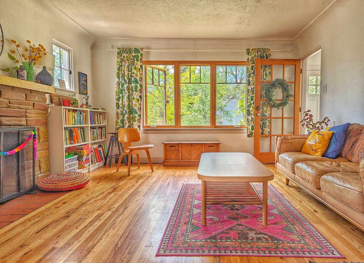 The Heart of Old Colorado City Houses for Rent in Colorado Springs, Colorado, United States