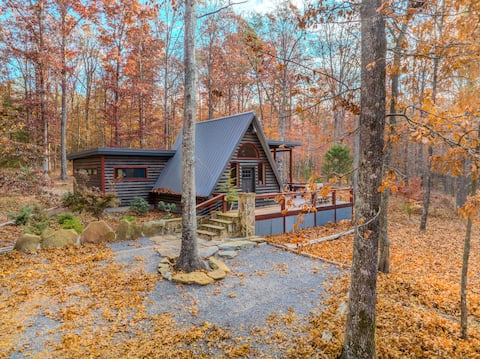 Canyon A-Frame Cabin | Fire Pit, Sauna, Hiking