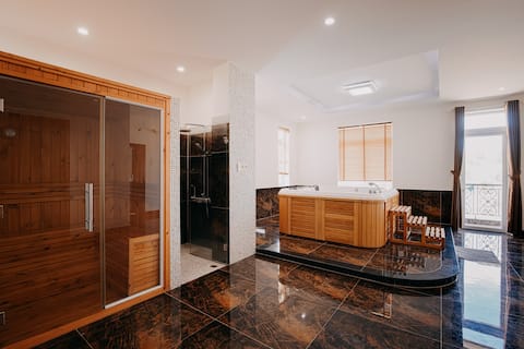 Lux Villa03- Near The Beach