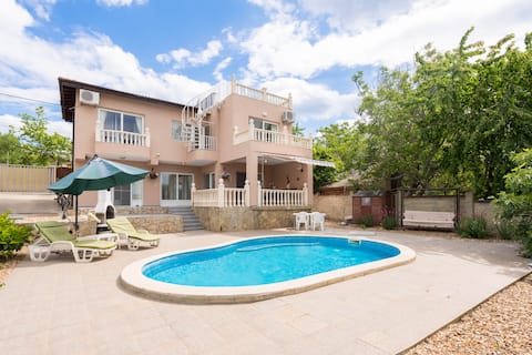 Villa Perla with Private Pool & Panoramic Views