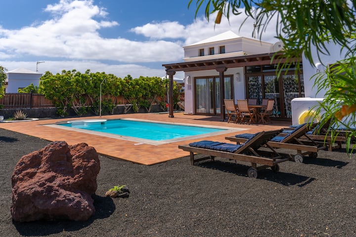 Aquamarina 3 - Villa Privada in Playa Blanca