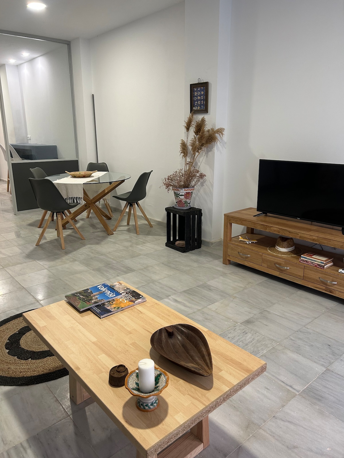 Top Airbnb: Poet Mas y Ros Apartment in Algirós