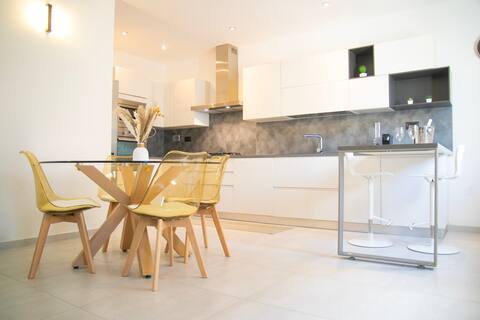 [Luxury La Caletta Centro] Beach 250 meters away