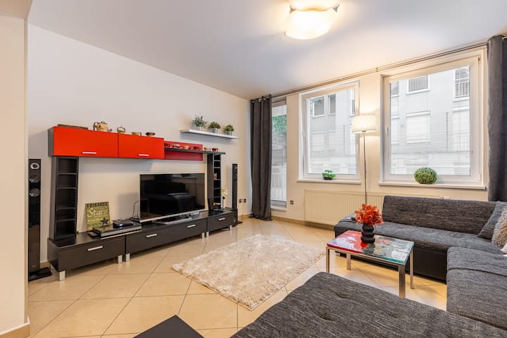 Castle Vista Getaway, Free Parking - Bratislava