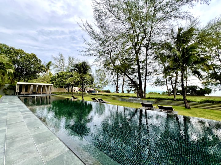 Sunset Beachfront Luxury 2-Bedroom Suite @Mai Khao