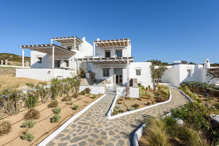 The Nature Breeze House in Santa Maria, Paros gallery image 4
