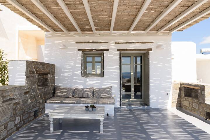 The Nature Breeze House in Santa Maria, Paros gallery image 3