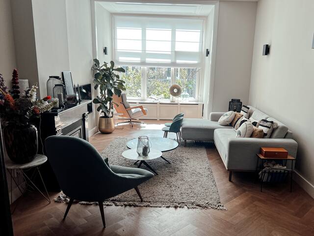 Gezinswoning bij strand en stad gallery image 2