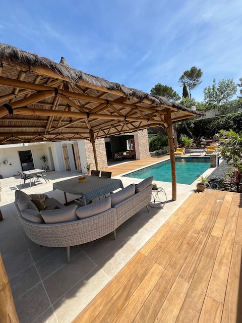 Villa Montpellier Pool & AC - Bali Style