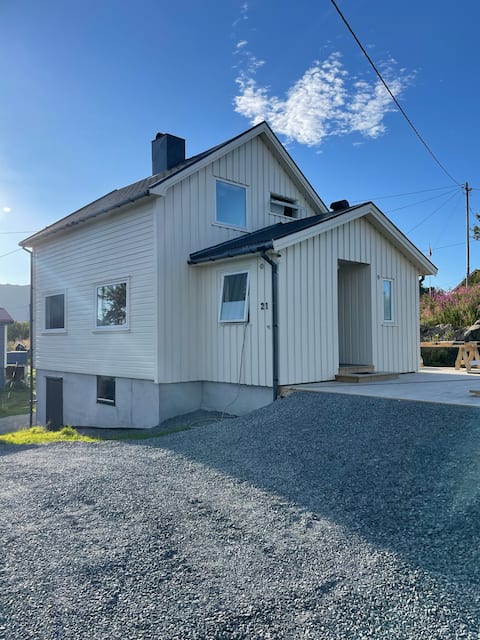 Nyrenovert hus, vakre omgivelser