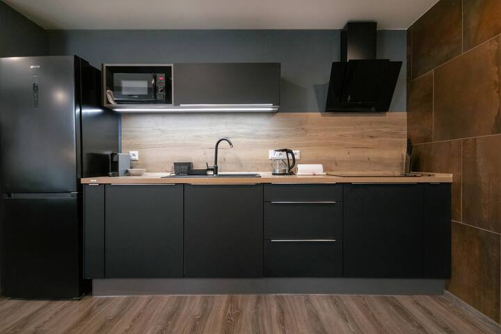 Vibrant Apt in Vinohrady with A/C – CORU House gallery image 4