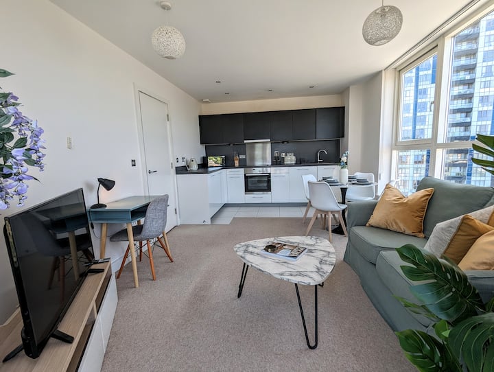 1 Bed Aprtmt Top Floor Up To 30% Off Long Stays - Hemel Hempstead