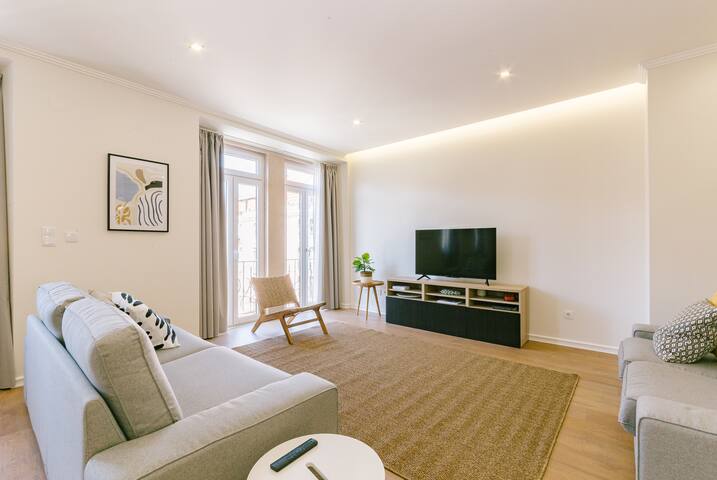 Romana 4E Luxury Penthouse gallery image 5