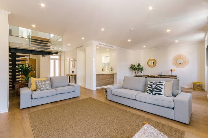 Romana 4E Luxury Penthouse gallery image 4