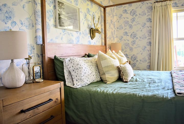 غرفة النوم 1