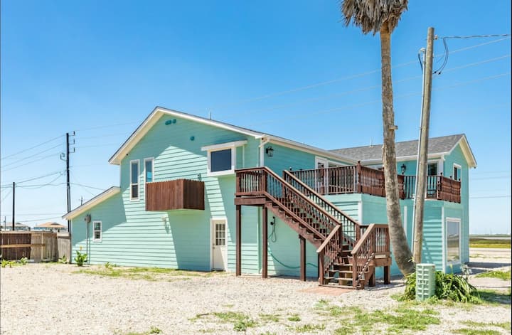 The Blue Beach House - Surfside Beach, TX