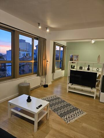 Sunlight comfy apartment next to Acropolis gallery image 3