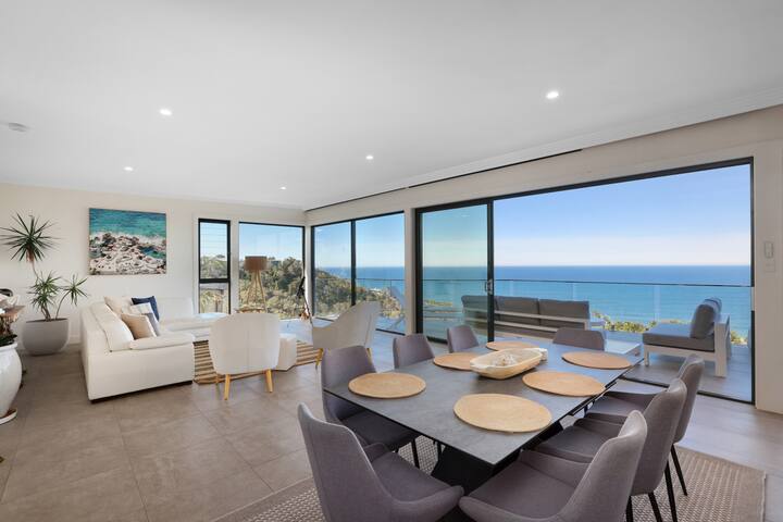 Bilgola – Luxury Modern House with Ocean Views gallery image 2