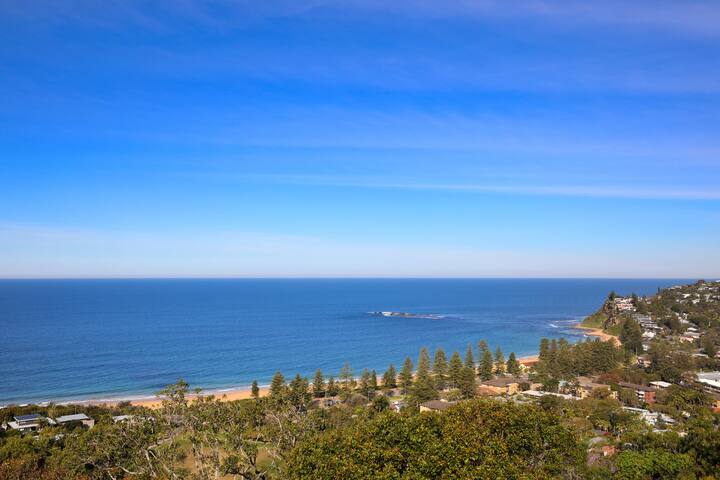 Bilgola – Luxury Modern House with Ocean Views gallery image 5