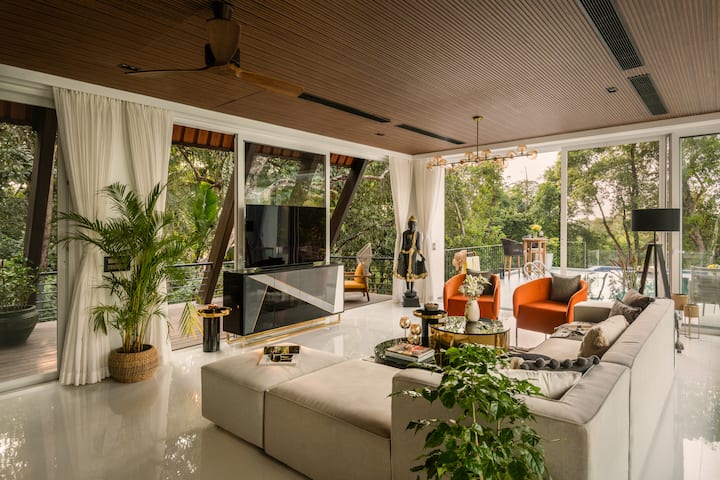 Living room image 1