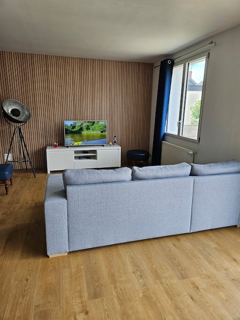 Large house 10 min from Rennes