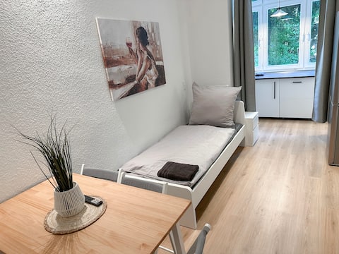 Leistungsstarkes Airbnb: Apartment, large kitchen for 4 people. in Ostviertel